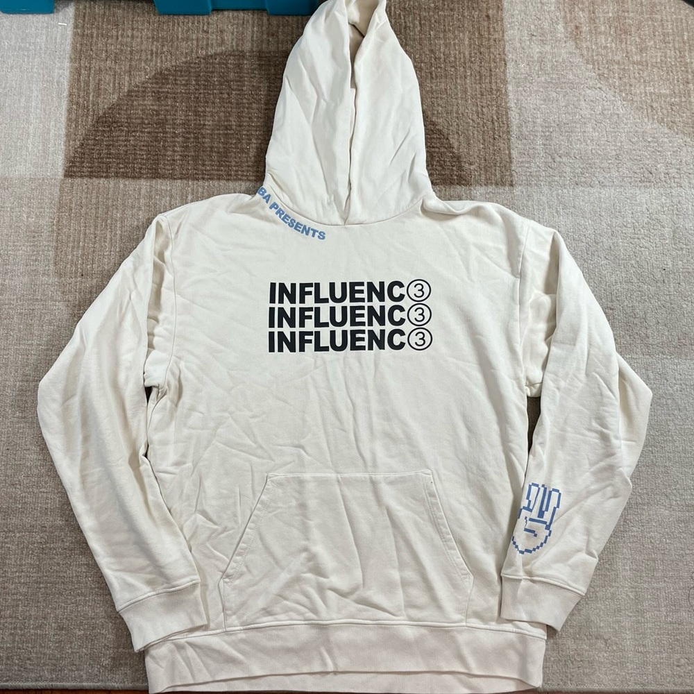 NEW INFLUENCE DBA PRESENT CREAM HOODIE SZ MEDIUM M
